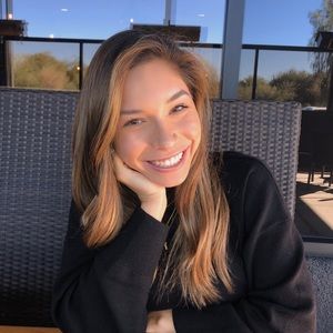 Meet your Posher, Alli